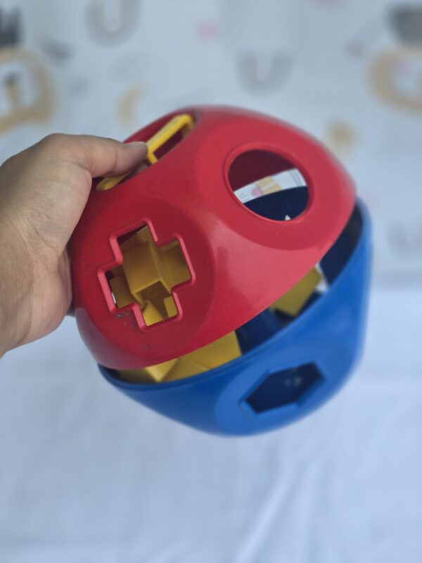 Tupperware Shape-O ball - Image 2