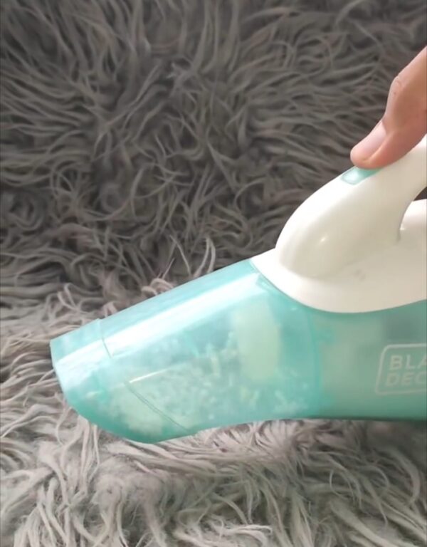 Pretend play vacuum - Image 3