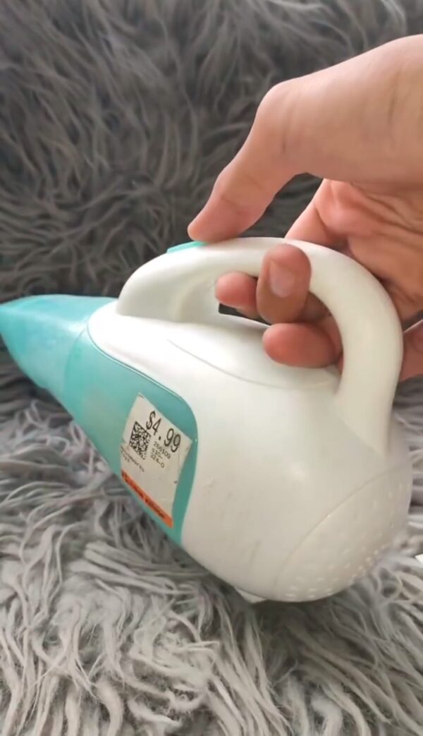 Pretend play vacuum - Image 2