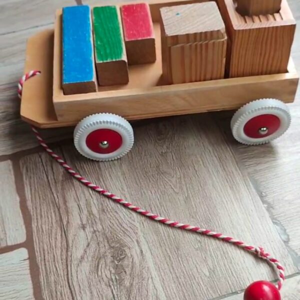 Wooden blocks pull cart