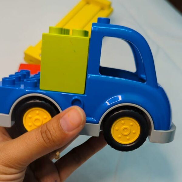 Pack of 2 cars