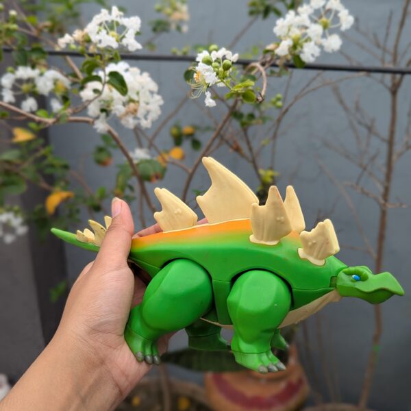 Adjustable dinosaur