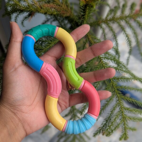 Twister teether