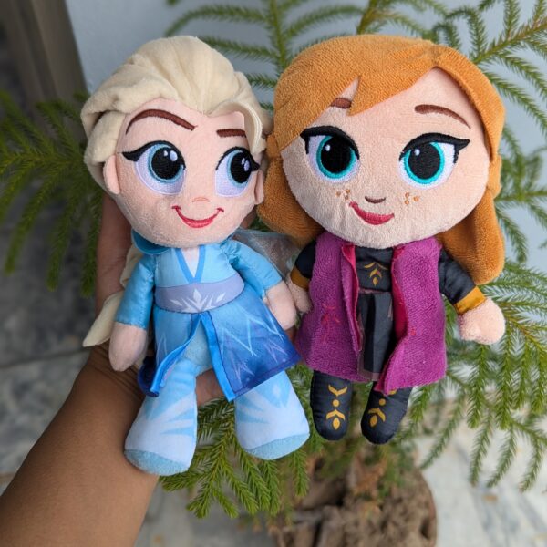 Anna & Elsa plush dolls