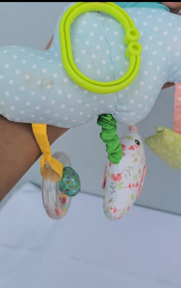 Sophie la giraffe- rattle - Image 3