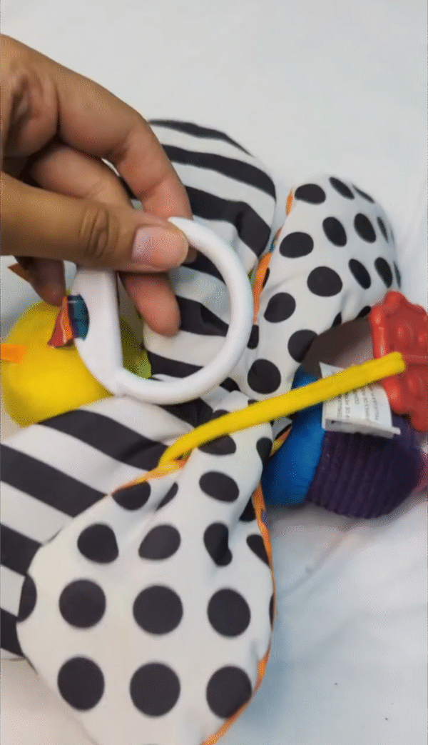 Butterfly rattle - Image 4