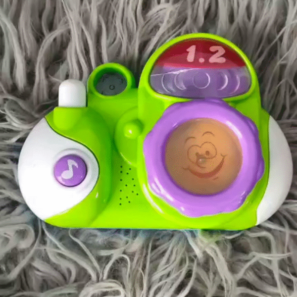 Musical camera w lights and sounds