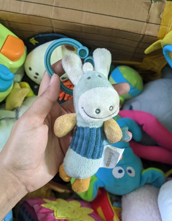 Donkey crib hanging