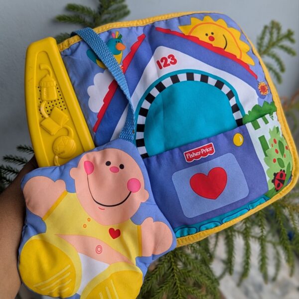 Fisher price- Flap book musical
