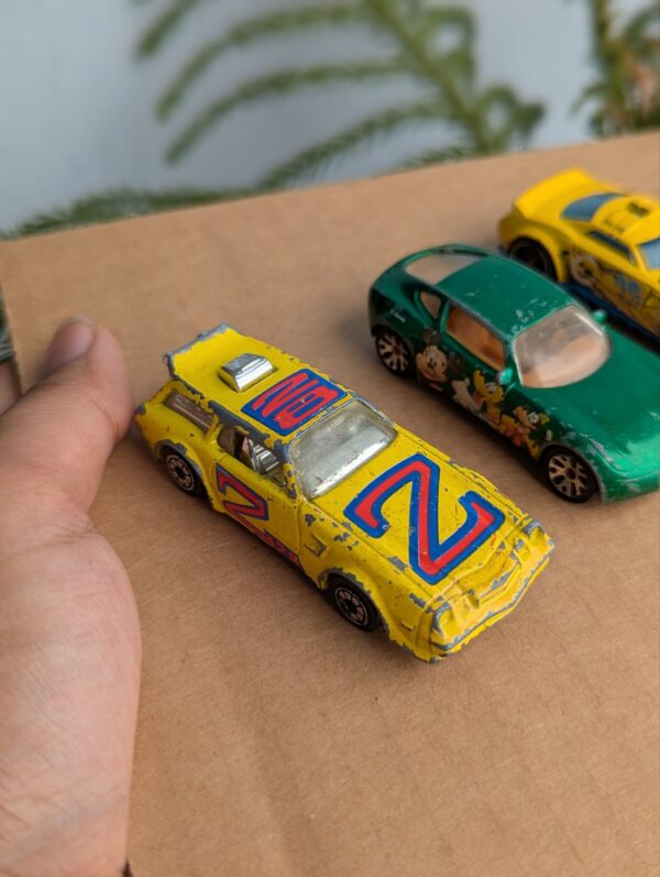 Pack of 4 metal sports car - Image 2