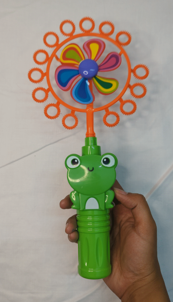 Wind bubbles maker