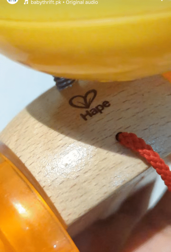 Hape, caterpillar pull toy wooden - Image 3